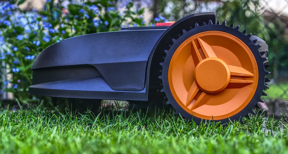 Nur das beste für Ihren Rasen: Mähroboter im Test